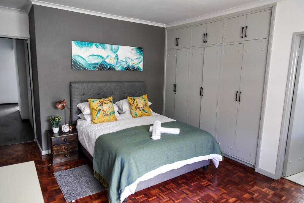 Camborne Holiday Apartments كيب تاون المظهر الخارجي الصورة